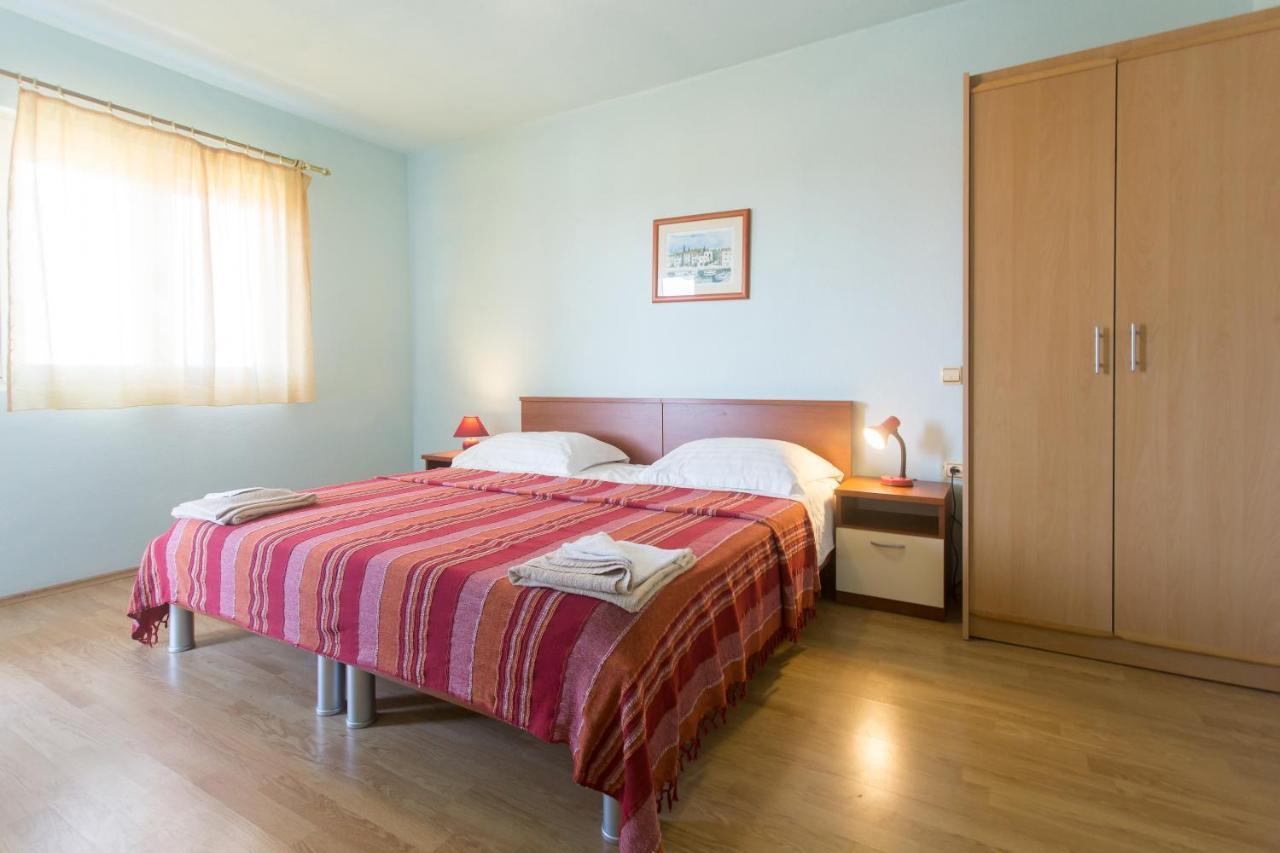 Apartment Gold Трогир Экстерьер фото
